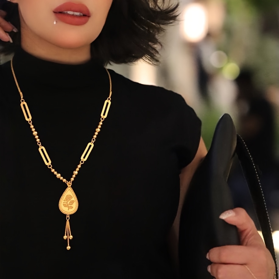 Minimalist Golden Jewelry Set for Middle Eastern Brides